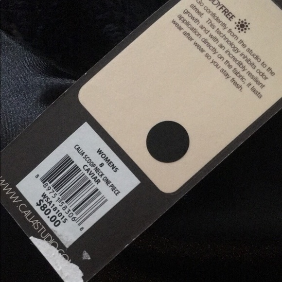 one-piece Swim/Activewear - Picture 5 of 6